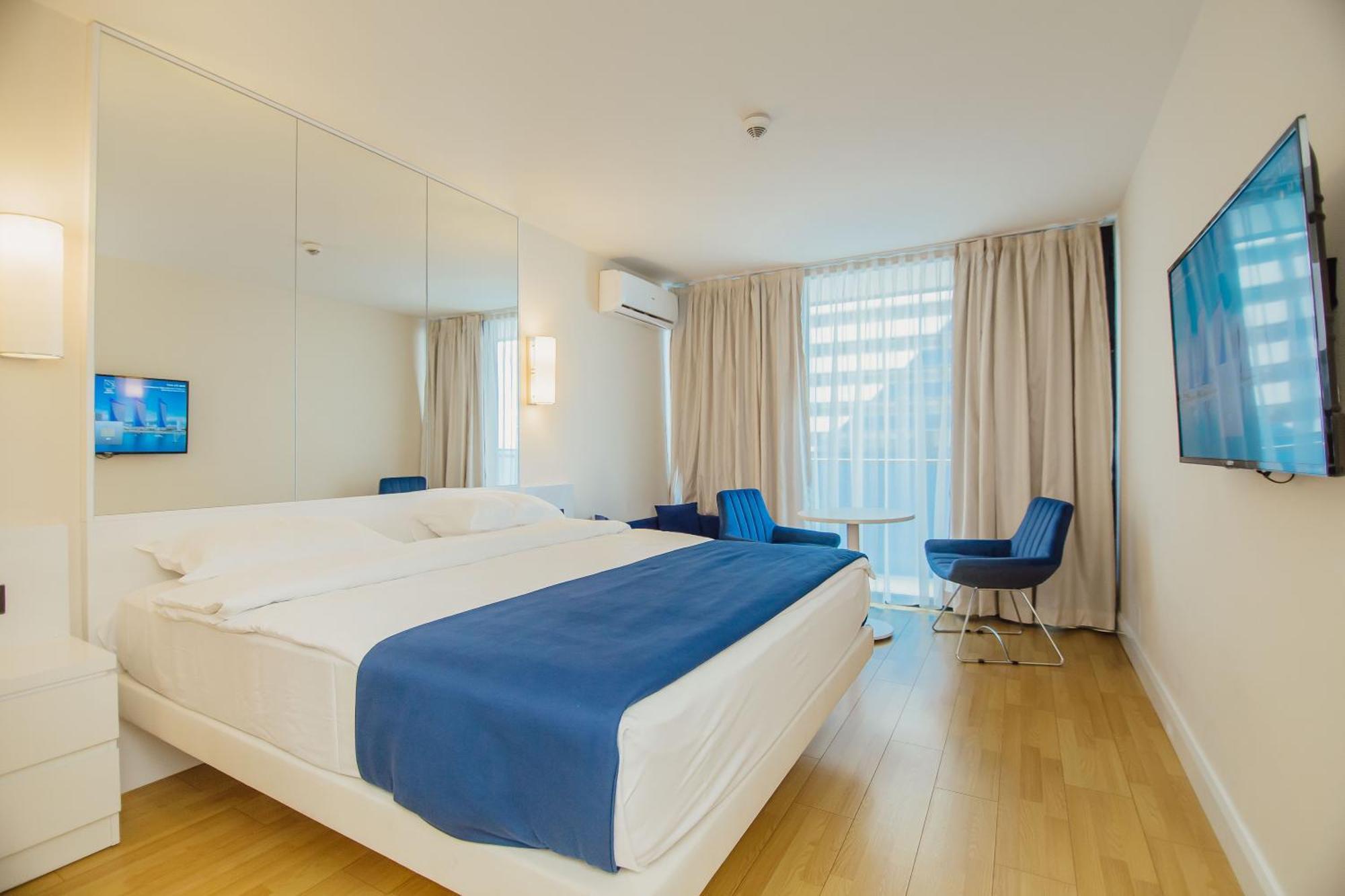 Orbi City Aparthotel Batumi Exterior foto