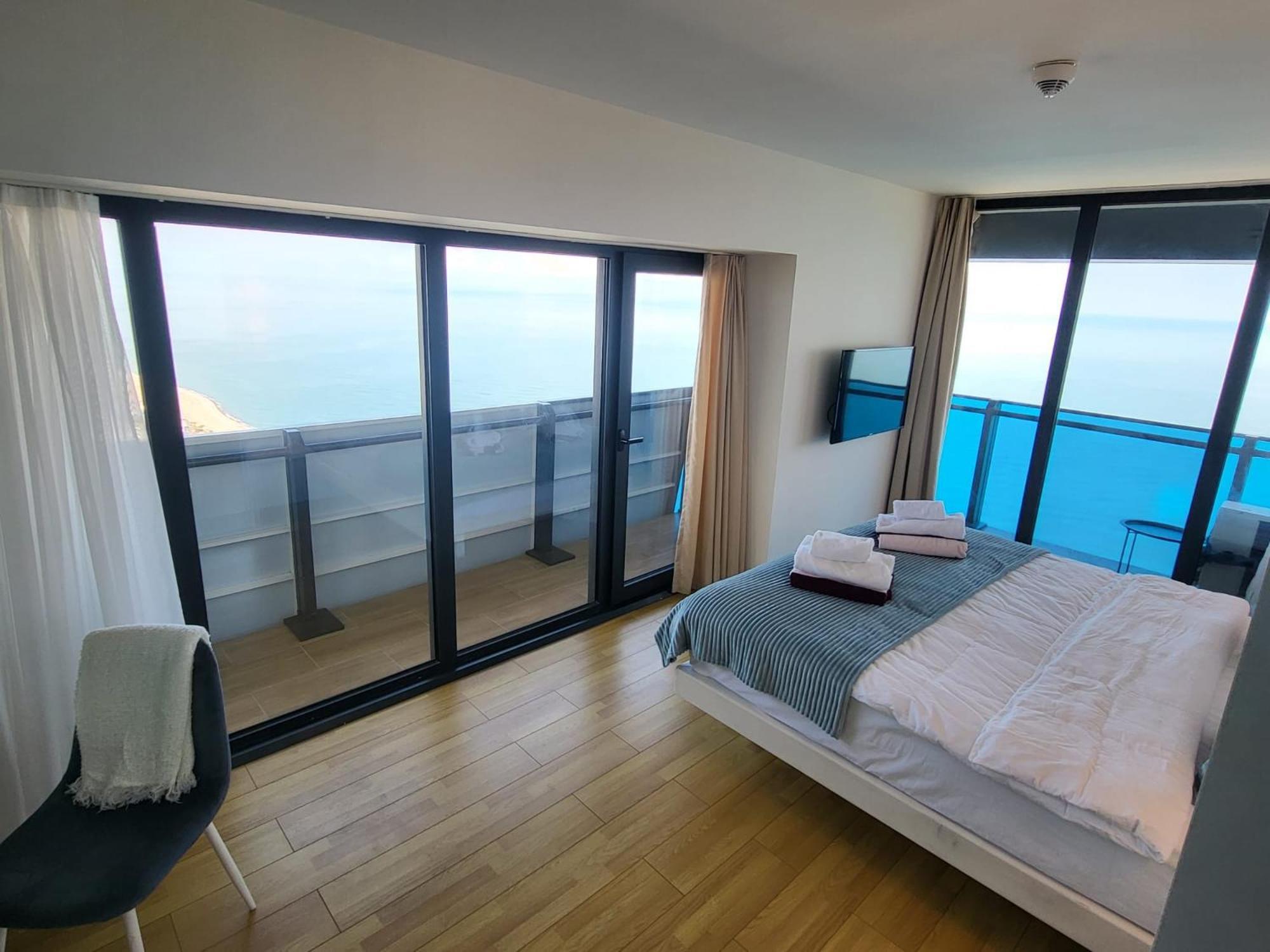 Orbi City Aparthotel Batumi Zimmer foto